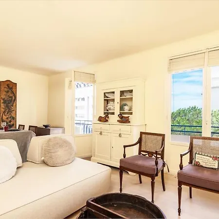 Apartment La Source Beausoleil